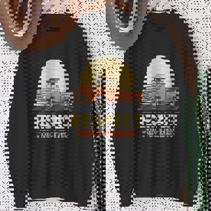 トラック ヴィンテージ オールド クラシック 学校 アメリカン ピックアップ レトロ ファーム スウェットシャツ 年配の女性への贈り物