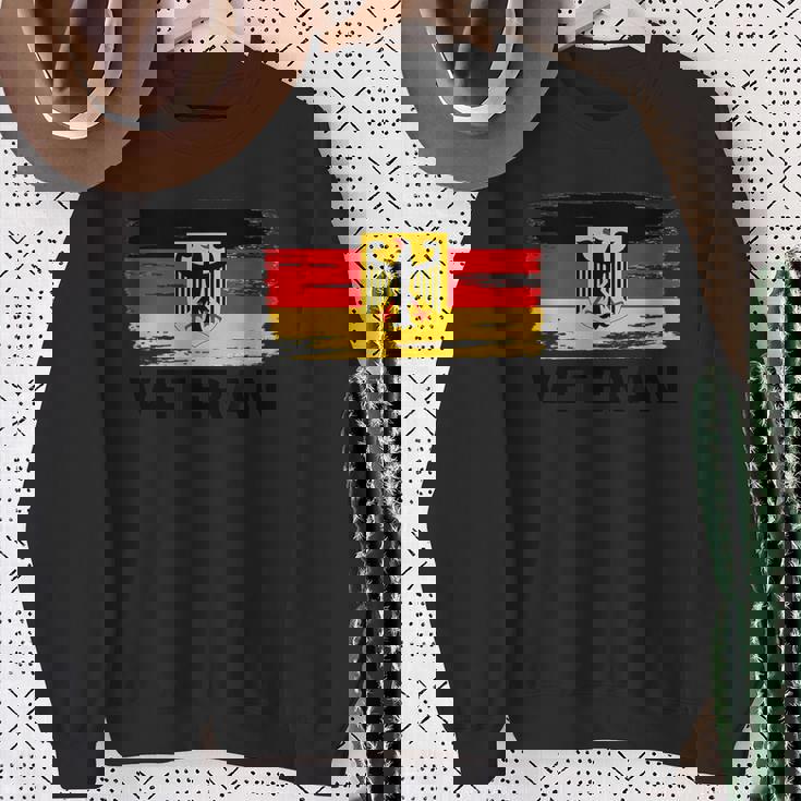 ドイツ退役軍人tシャツ イーグルとフラッグ – 愛国的なゲルマ スウェットシャツ 年配の女性への贈り物