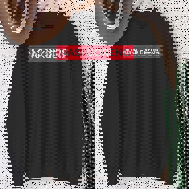 ナシ・ゴレンおもしろ スウェットシャツ 年配の女性への贈り物