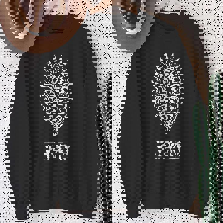 ハカマオリダンス部族ニュージーランドマオリハカラグビーファン スウェットシャツ 年配の女性への贈り物