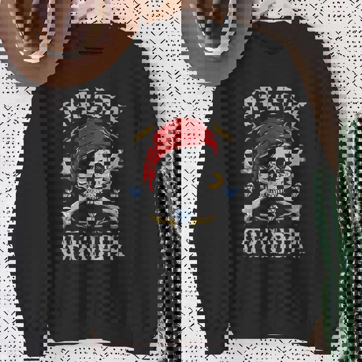 ハロウィン 怖い海賊 スカル・クロスボーン 海賊おじいちゃん スウェットシャツ 年配の女性への贈り物