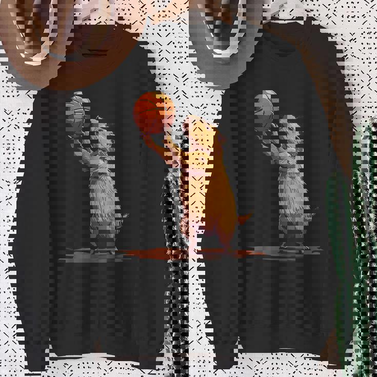 バスケットボール ドローイング バスケットボール 恋人 カピバラ 動物 アート スウェットシャツ 年配の女性への贈り物