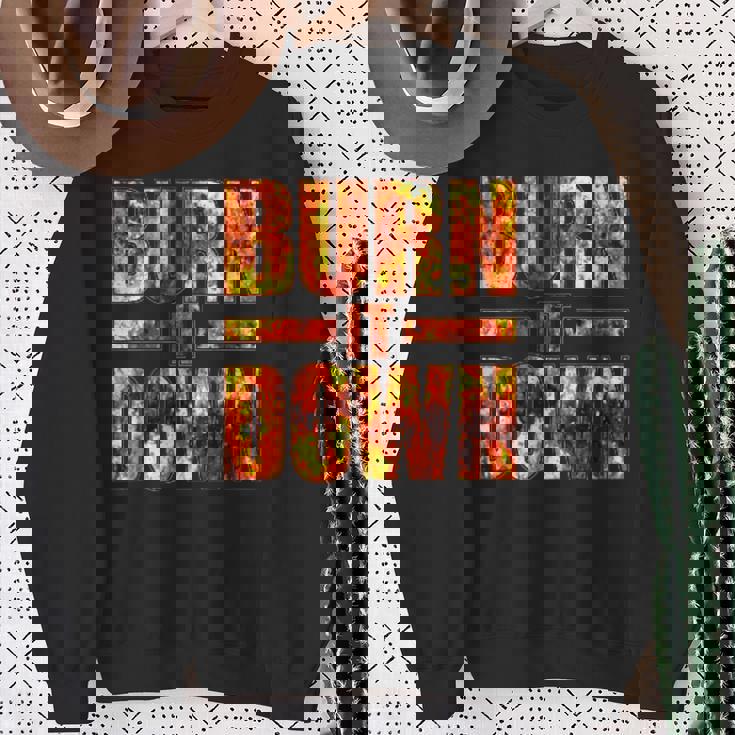 バーン・イット・ダウン・ファイヤー・フレイムズ スウェットシャツ 年配の女性への贈り物