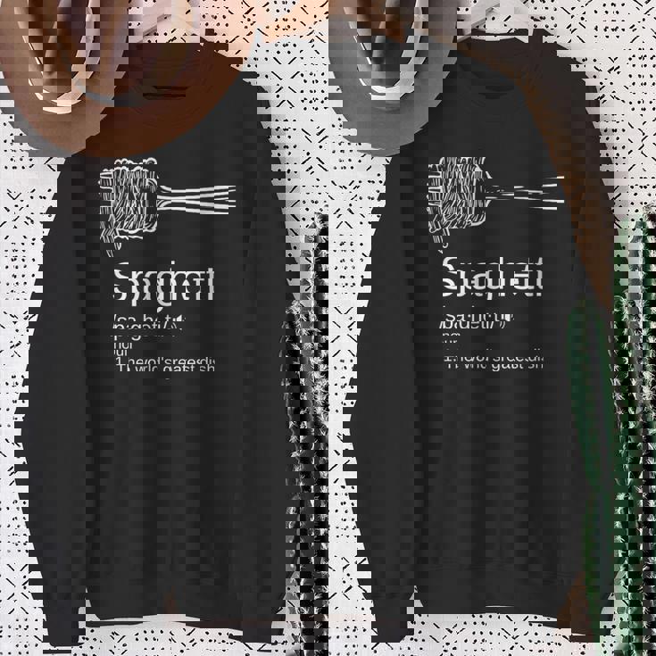 パスタ好きを意味する面白いスパゲッティ。 スウェットシャツ 年配の女性への贈り物