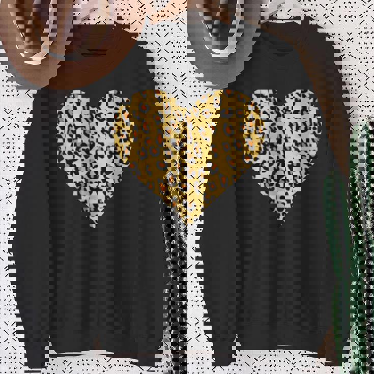 ヒョウ柄ハートデザイン ヒョウ柄 スウェットシャツ 年配の女性への贈り物