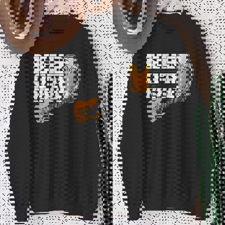 ビール ギター リピート ギター ベース ロックンロール ギタリスト向け スウェットシャツ 年配の女性への贈り物