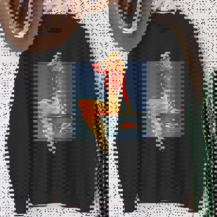 ピンナップガールww2軍空軍ポスターヴィンテージ スウェットシャツ 年配の女性への贈り物