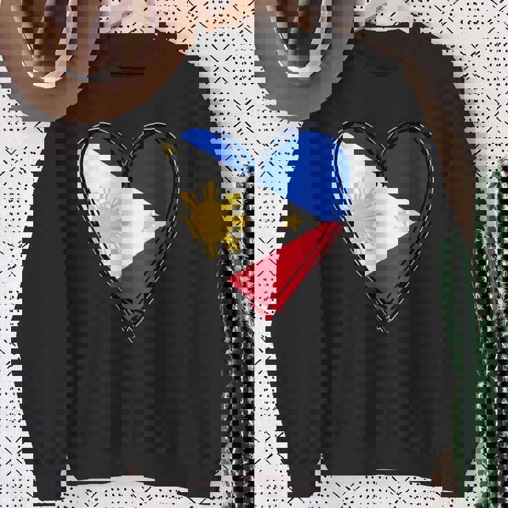 フィリピン独立記念日 I Love Philippines 国旗 ハート スウェットシャツ 年配の女性への贈り物