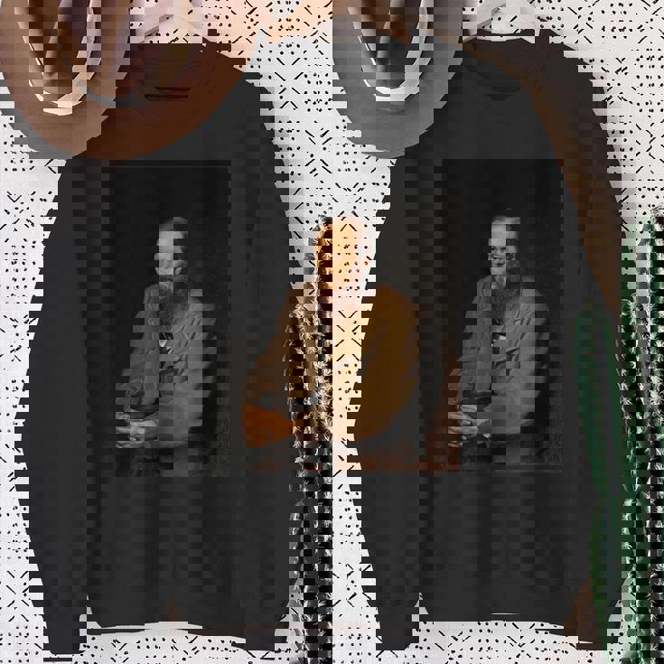 フョードル・ドストエフスキーロシアの作家の肖像画 スウェットシャツ 年配の女性への贈り物