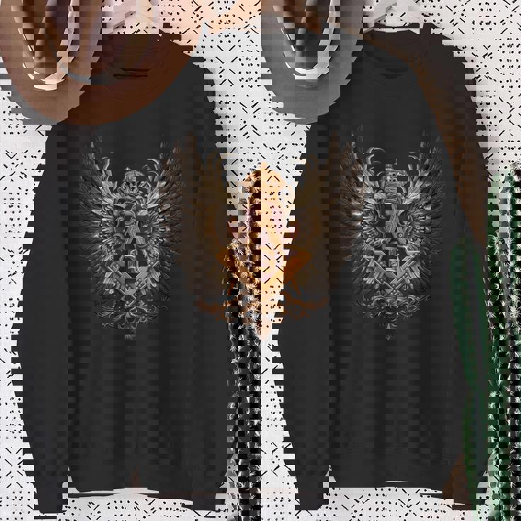 フリーメイソンのシンボル「強大な翼が広がる」、フリーメーソンの強さ。 スウェットシャツ 年配の女性への贈り物