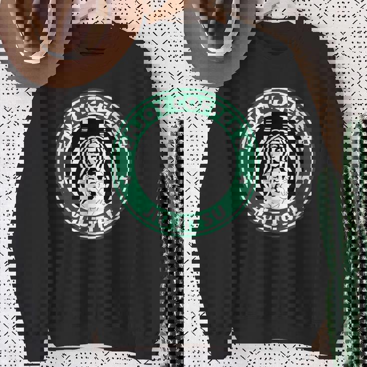 ブラジリアン柔術 – アメリカンコーヒーを楽しむ 柔術 – Bjj スウェットシャツ 年配の女性への贈り物