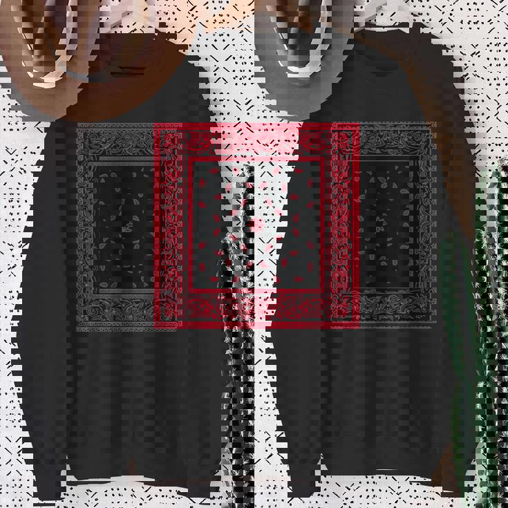 メンズ ブラックレッドバンダナプリントtシャツ ペイズリー柄 レッドラグ スウェットシャツ 年配の女性への贈り物