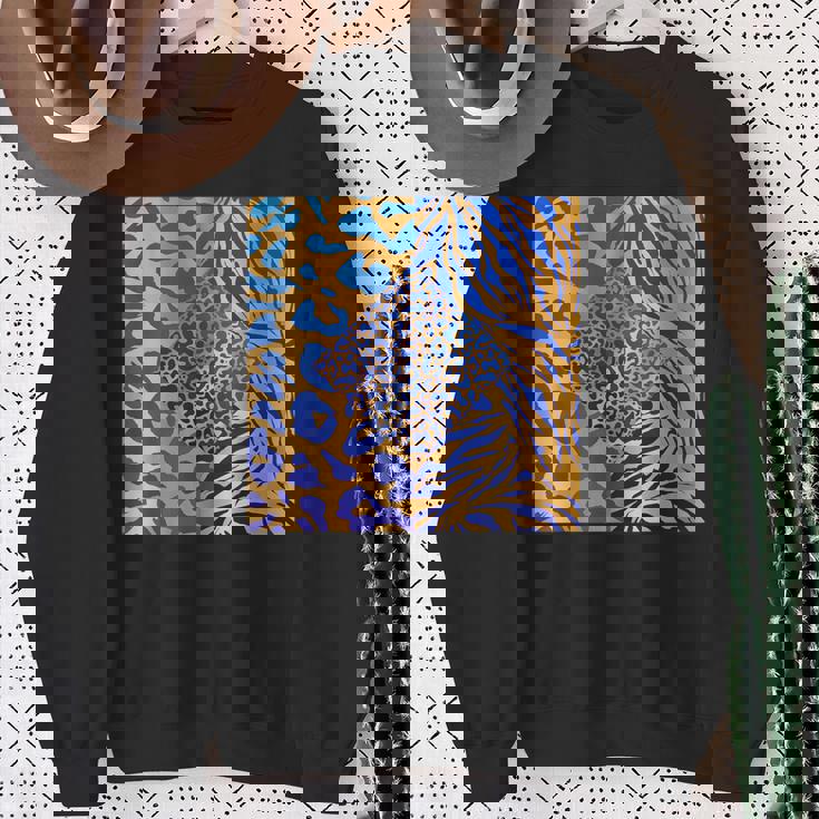 ブルースの直径のジャングルプリントゴールド。シマウマ、パンサー、チーター スウェットシャツ 年配の女性への贈り物