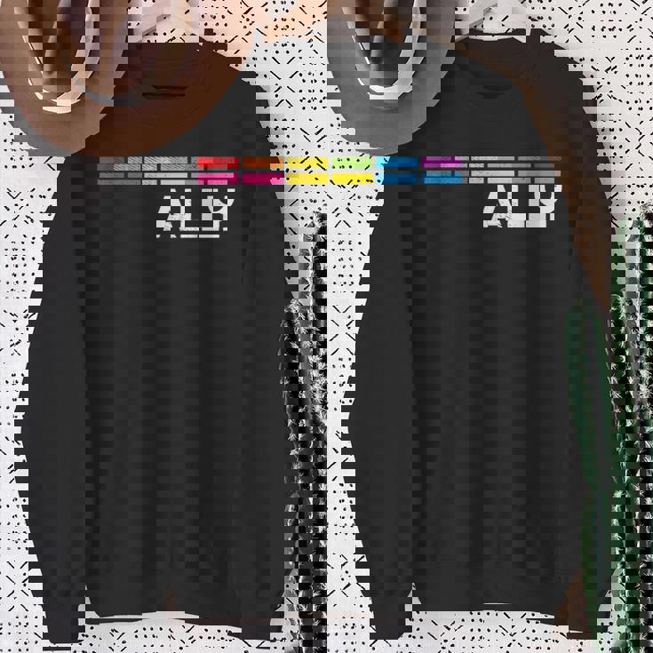 プラウドアライlgbtゲイ平等lgbtqプライドパンセクシャルパンフラッグ スウェットシャツ 年配の女性への贈り物