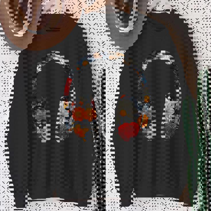 ヘッドフォンのシルエット 花柄 ボタニカル・フラワー スウェットシャツ 年配の女性への贈り物