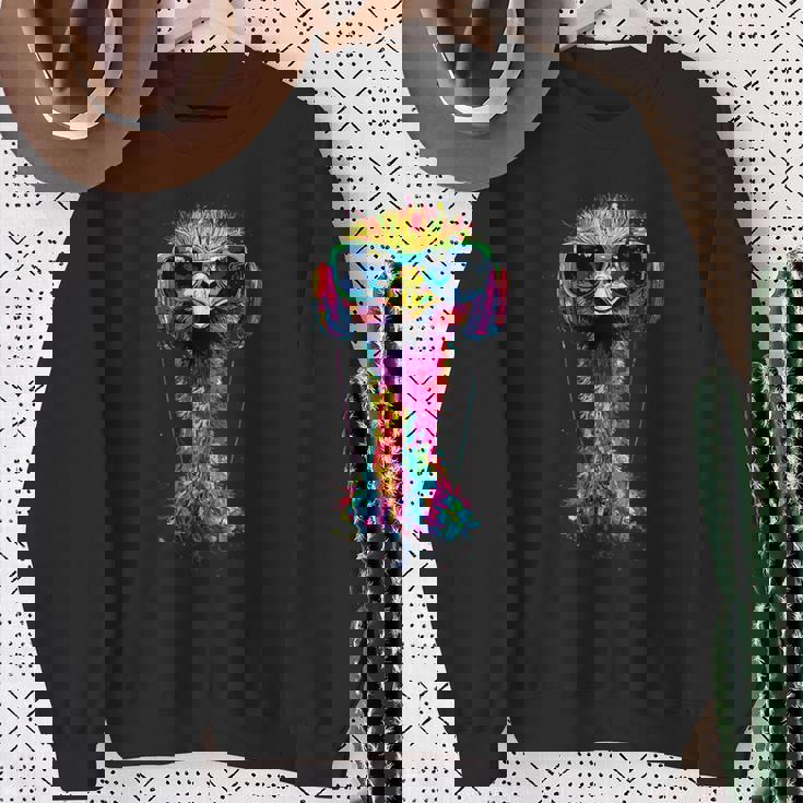 ヘッドフォン付きダチョウの鳥 カラフルなエミュー音楽djブーケ スウェットシャツ 年配の女性への贈り物