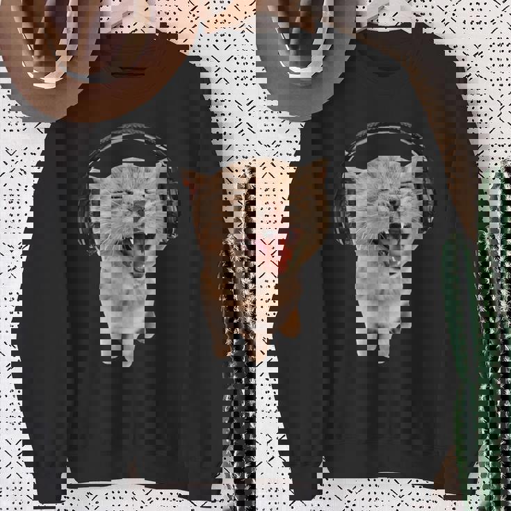 ヘッドフォン付き猫 ミーム スウェットシャツ 年配の女性への贈り物