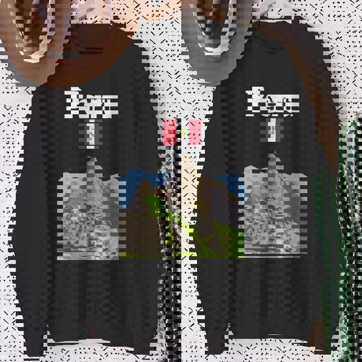 ペルー お土産 インカ マチュピチュ ペルー国旗 アンデス山脈 スウェットシャツ 年配の女性への贈り物