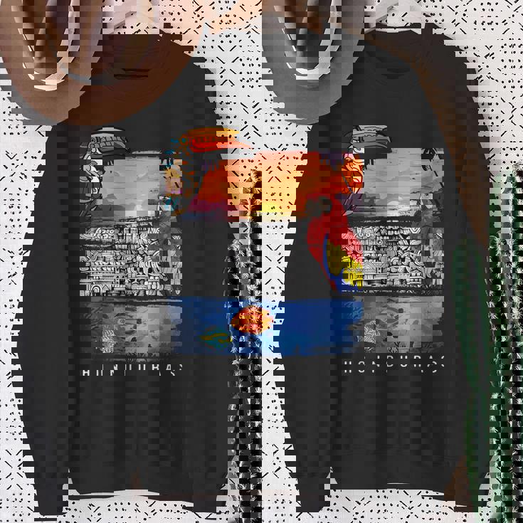 ホンジュラス トロピカルバード ホンジュラス 旅行 バケーション ホンジュラス スウェットシャツ 年配の女性への贈り物