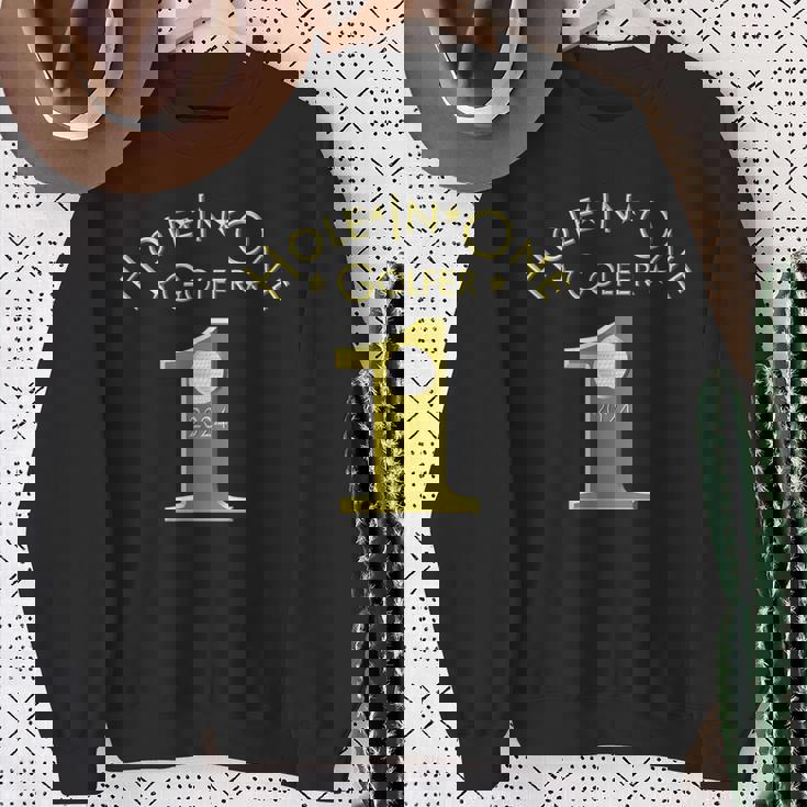 ホールインワンゴルファー 2024 ホールインワン ゴルフ 記念品 ホールインワン ゴルファー 2024 スウェットシャツ 年配の女性への贈り物