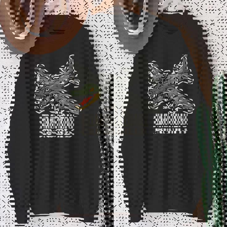 ボンバルディーノ クロコディージョ イタリアン ブレイン ロット 動物 ミーム スウェットシャツ 年配の女性への贈り物