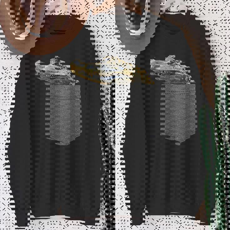 ポケットにワニ 愉快なアニマルデザイン スウェットシャツ 年配の女性への贈り物