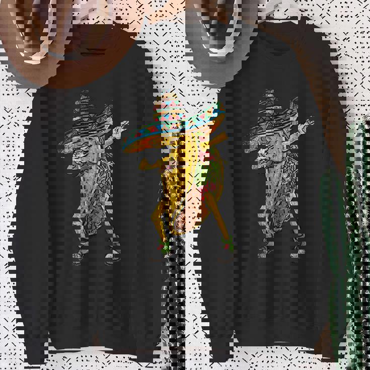 メキシコのタコスをダビングする Cinco De Mayoビンテージ スウェットシャツ 年配の女性への贈り物