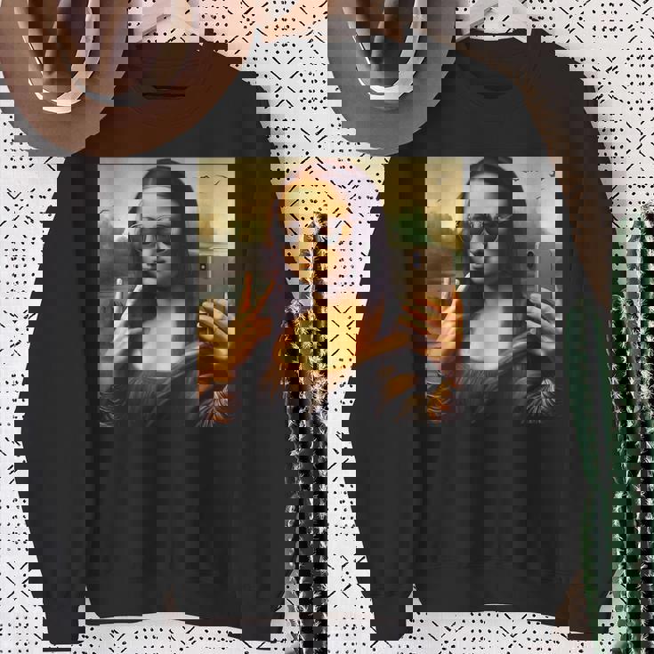 モナリザ・サングラスとセルフィー スウェットシャツ 年配の女性への贈り物