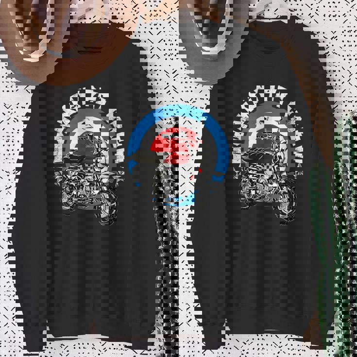 モンキーバイクピットクルーロゴ スウェットシャツ 年配の女性への贈り物