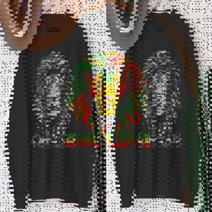 ラスタ レゲエ ライオン ジャマイカ ルーツ ユダのライオン ラスタファリ スウェットシャツ 年配の女性への贈り物