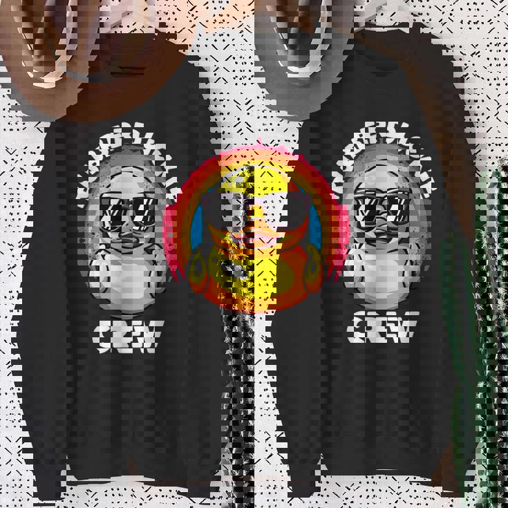 ラバーダッキークルーアイラブダックスラバーズファニーラバーダック スウェットシャツ 年配の女性への贈り物