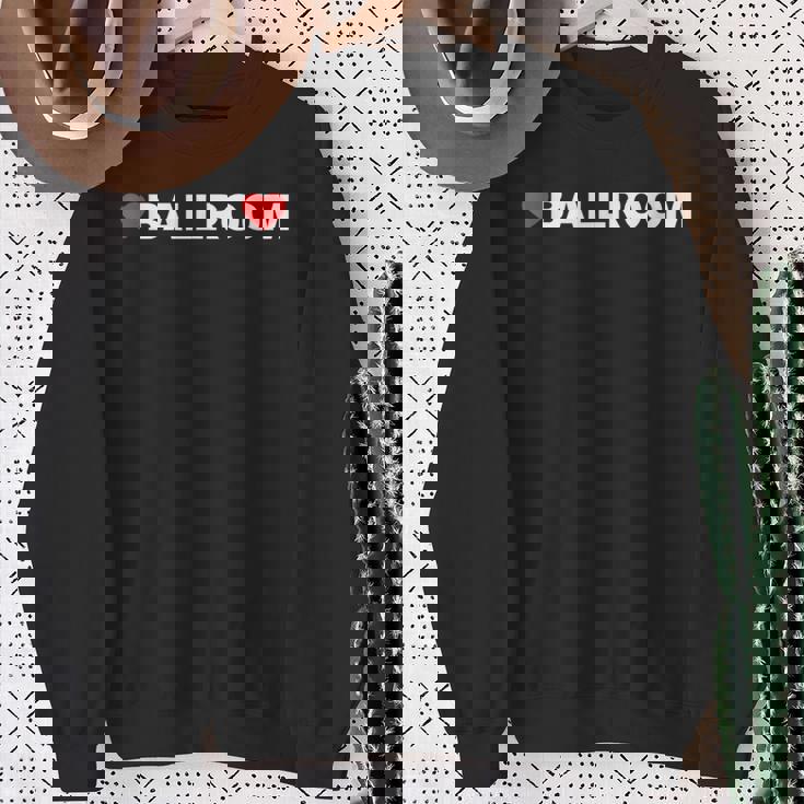 ラブボールルーム-ハート スウェットシャツ 年配の女性への贈り物