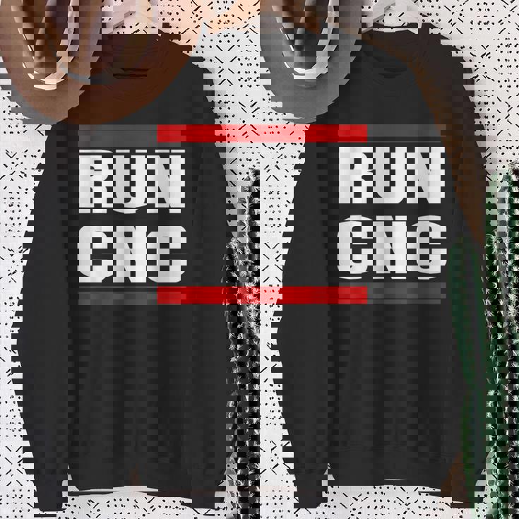 ラン Cnc マシニング メカニック Cnc フライスカッター プログラマー スウェットシャツ 年配の女性への贈り物