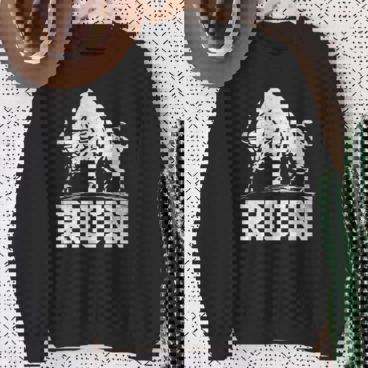 ランニング ブル レイジング ブルズ ラン 闘牛 カウボーイズ 恋人 動物 スウェットシャツ 年配の女性への贈り物