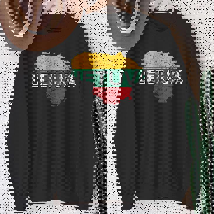 リトアニア国旗 Lietuva アンティーク調 メンズ レディース キッズ スウェットシャツ 年配の女性への贈り物