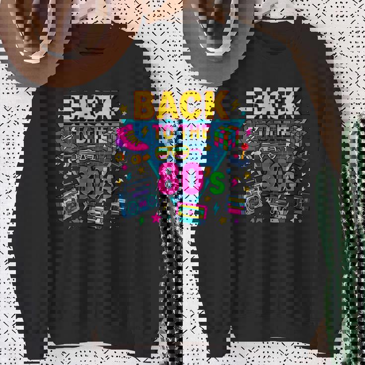 レトロ カセット ラジカセ アーケード ローラースケート バックトゥ 80年代 スウェットシャツ 年配の女性への贈り物