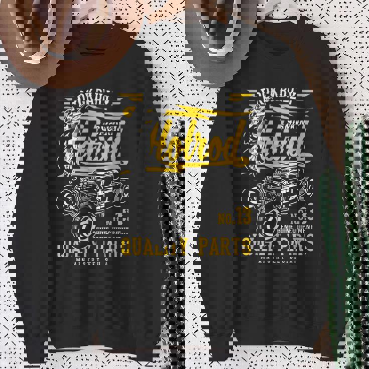 レトロなヴィンテージスタイルのホットロッドデザイン。 スウェットシャツ 年配の女性への贈り物