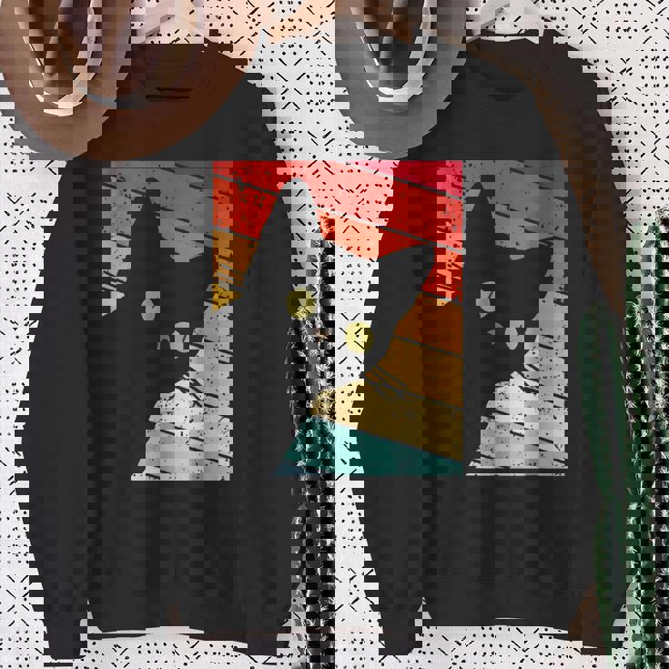 レトロな黒猫、ヴィンテージスタイルの黒猫。 スウェットシャツ 年配の女性への贈り物