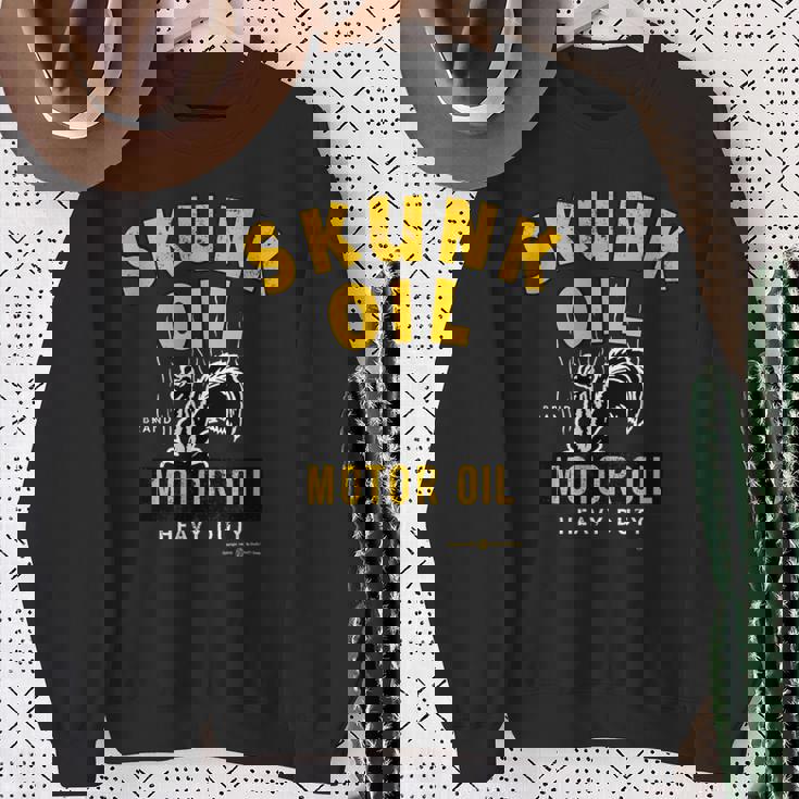 レトロヴィンテージ スカンクオイル モーターオイル スウェットシャツ 年配の女性への贈り物