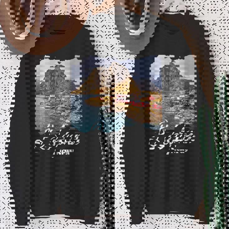 ロフォーテン諸島ノルウェーお土産ロフォーテン 長袖tシャツ スウェットシャツ 年配の女性への贈り物