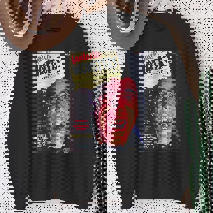 ヴァンパイア ハロウィン ホラー ヴィンテージ ドラキュラ コミックブック レトロ スウェットシャツ 年配の女性への贈り物