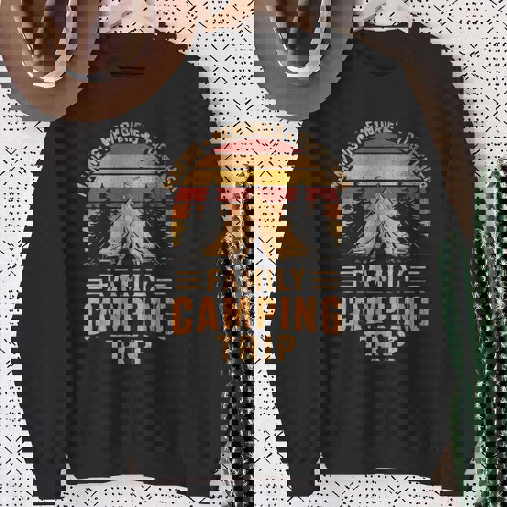 ヴィンテージ キャンパー キャンプ ファミリー キャンプ 旅行 2024 マッチング グループ スウェットシャツ 年配の女性への贈り物