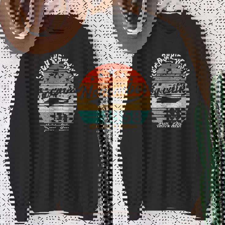 ヴィンテージ66歳の誕生日レジェンドは1958年11月に誕生しました。 スウェットシャツ 年配の女性への贈り物