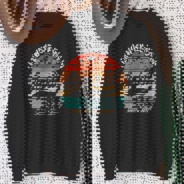 ヴィンテージ70歳の誕生日の伝説は1955年4月に誕生しました。 スウェットシャツ 年配の女性への贈り物