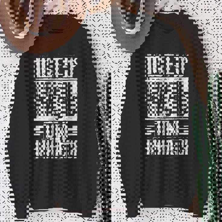 人生は50歳を過ぎてから始まる」ロシア語 ロシア人 スウェットシャツ 年配の女性への贈り物