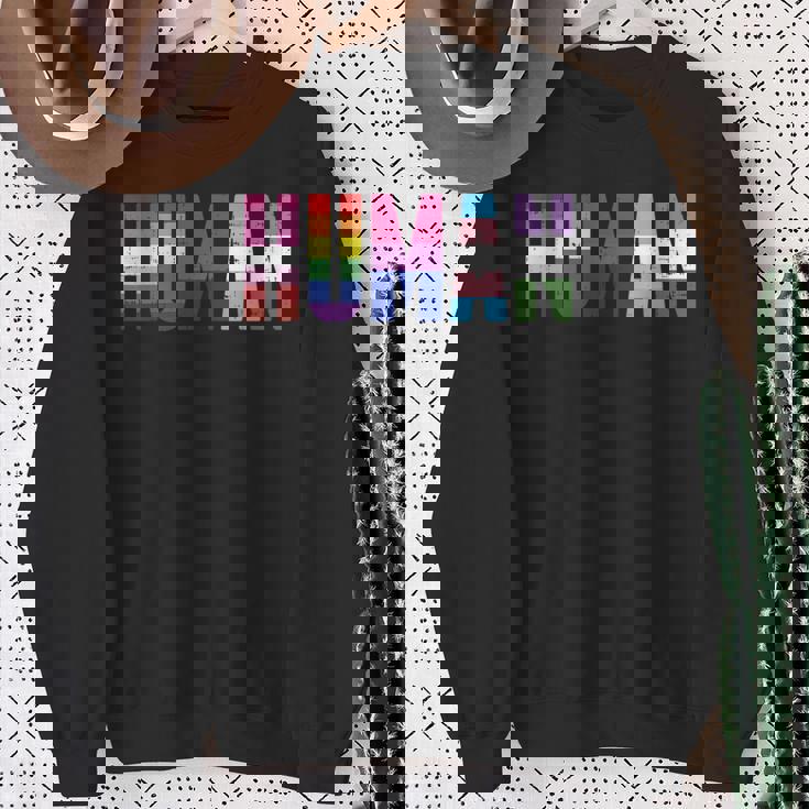 人間のlgbt レズビアン・ゲイ・バイセクシャル トランスジェンダー ジェンダークィア ギフト スウェットシャツ 年配の女性への贈り物