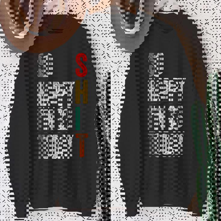 今日は33歳だおもしろい33歳の誕生日 スウェットシャツ 年配の女性への贈り物