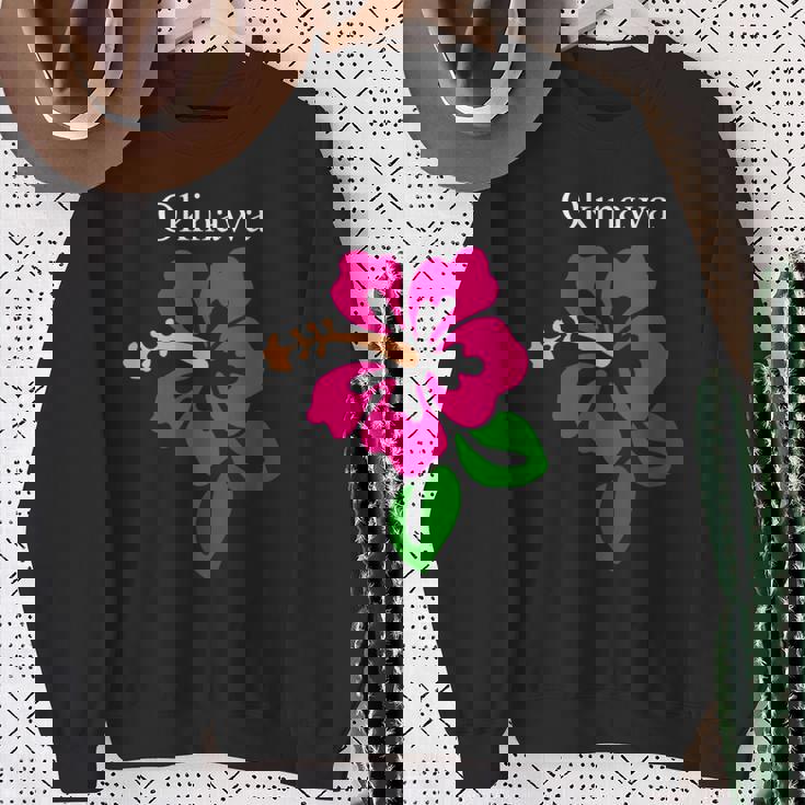 南国沖縄島パラダイス ハイビスカス アートイラスト スウェットシャツ 年配の女性への贈り物