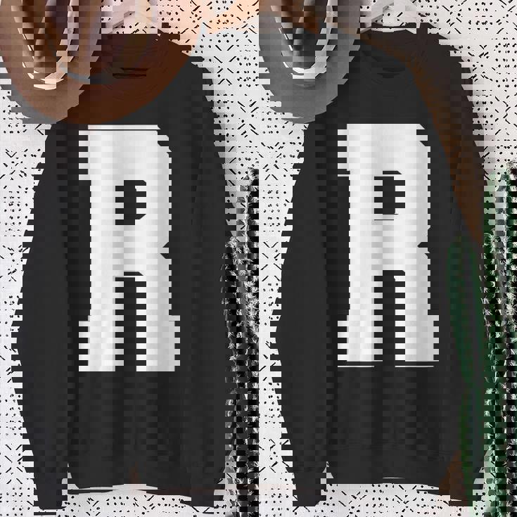 大文字 R アルファベット モノグラム イニシャル スウェットシャツ 年配の女性への贈り物