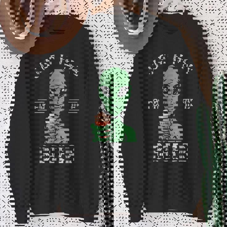 宇宙人とビール愛好家 地球外生物パーティーコスチューム スウェットシャツ 年配の女性への贈り物